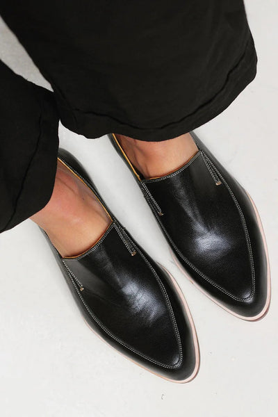 Ella & James | ELEGANT MINIMAL LOAFERS