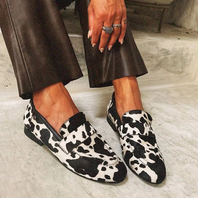 Ella & James | ELEGANT ANIMAL PRINT LOAFERS