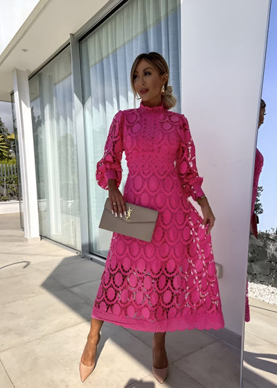 Pippa – Elegant Midi Dress