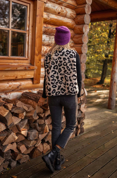 ASTRID™ | The Leopard Knit Vest