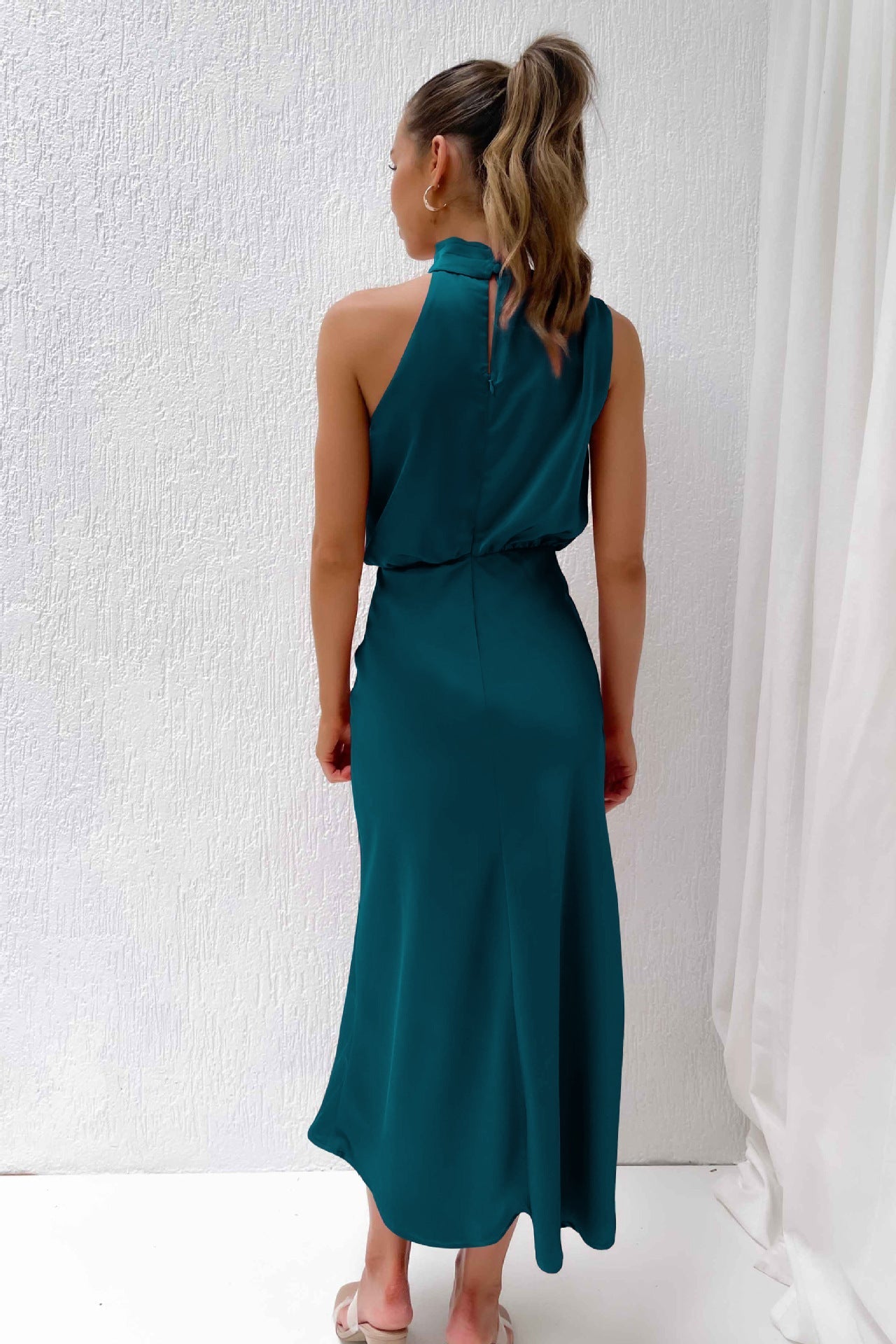 Lydia | Long Dress with Halter Neck