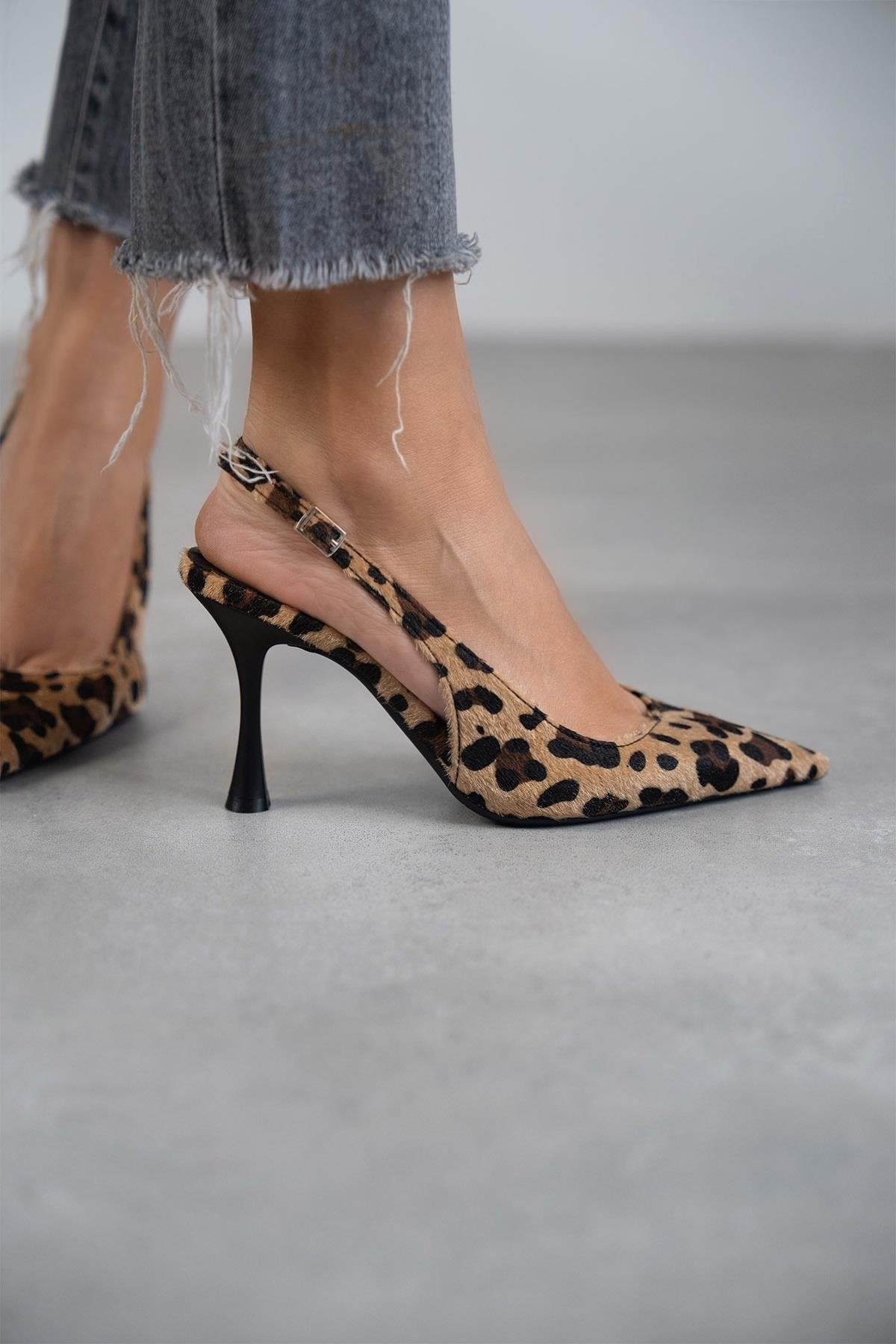 LORENA™ | LEOPARD PRINT HEELS